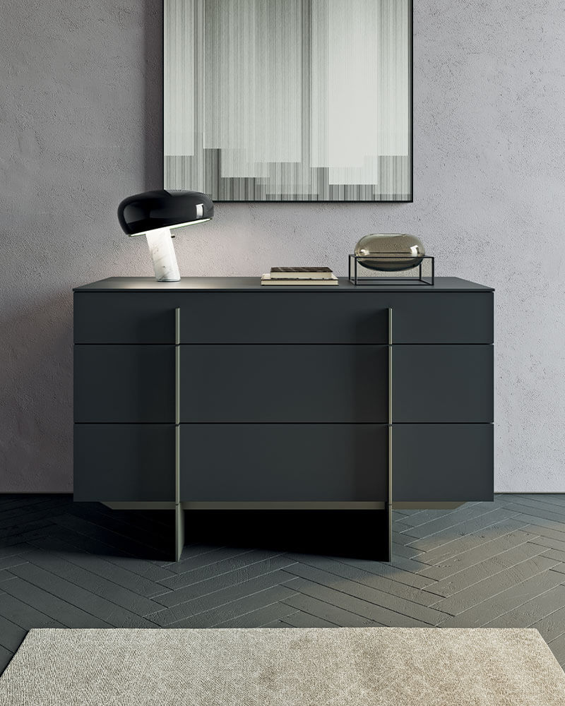 Chest of Drawers & Dressers