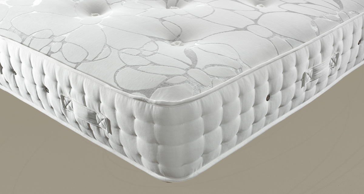 Fantasy 2000 Small Double Pocket Sprung Mattress (Extra Firm) 120cm